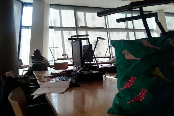 U knjižnici Filozofskog fakultet, četvrtak, 28.11.